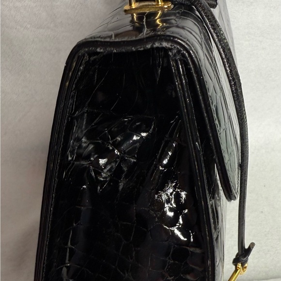 Elegant Neiman Marcus collection Black Patent Crocodile-Embossed Handbag - Picture 4 of 8